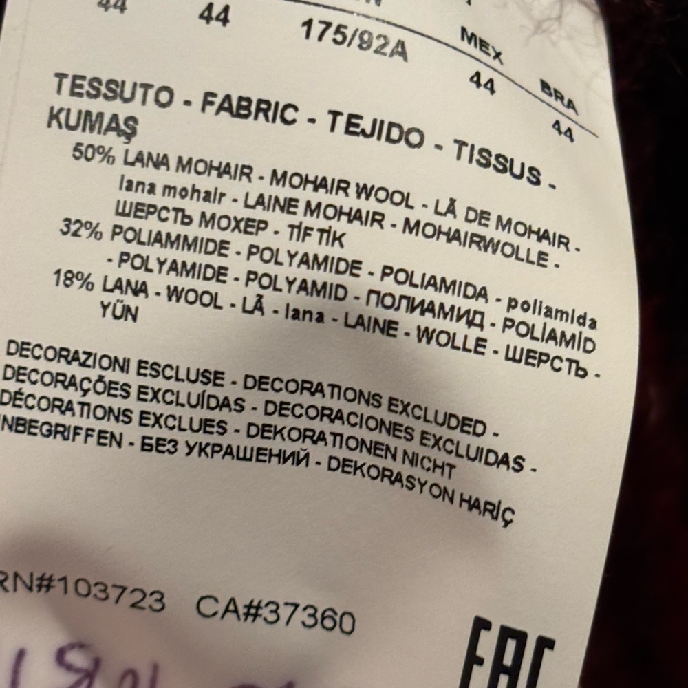 Emporio Armani Sweater Set - Picture 12 of 12